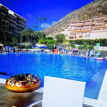 Casa Giorì Cristianos Castle Harbour Apartamento *